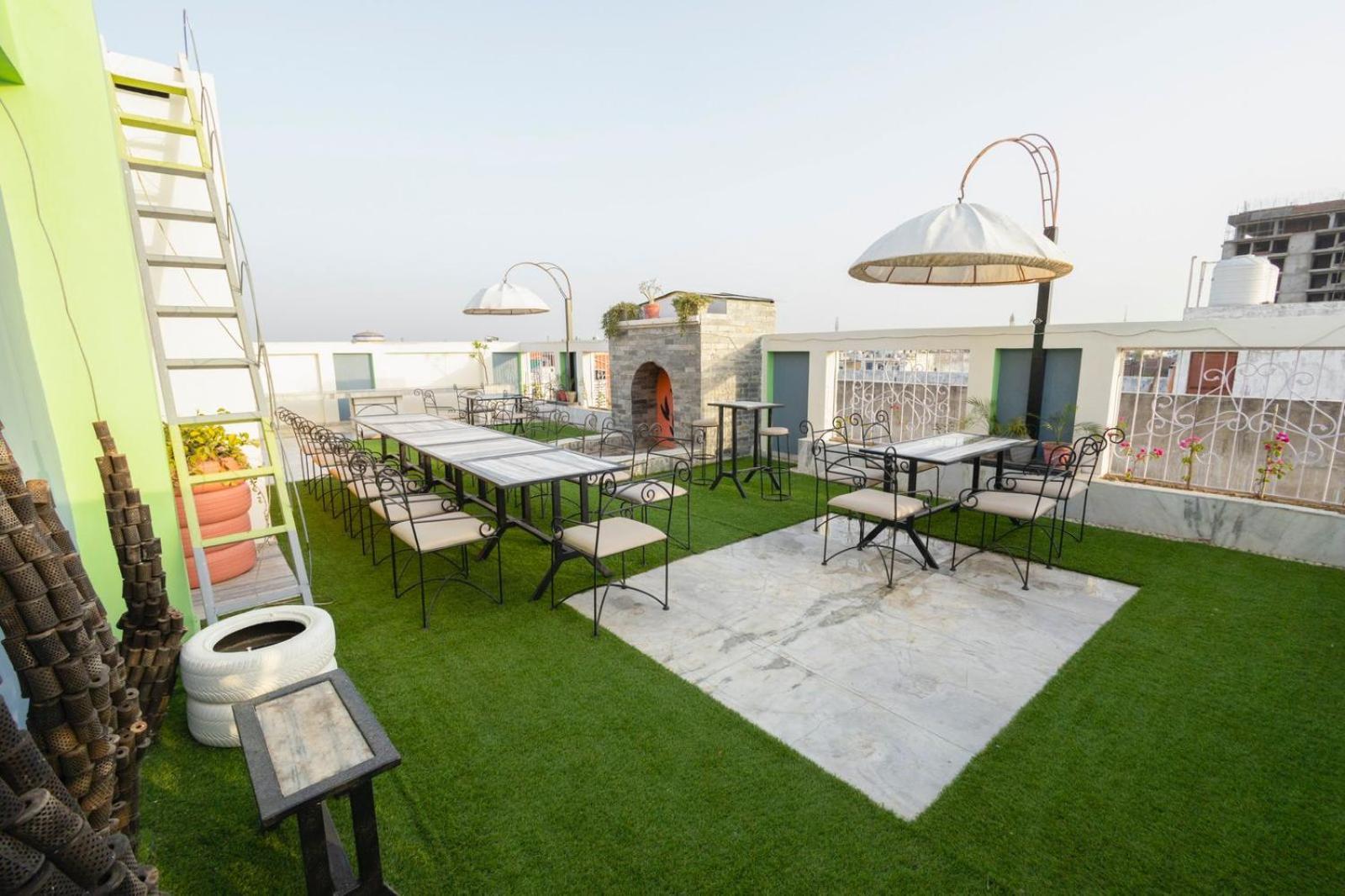 Hotel Sahibs Lighthouse - Swimming Pool Agra  Εξωτερικό φωτογραφία