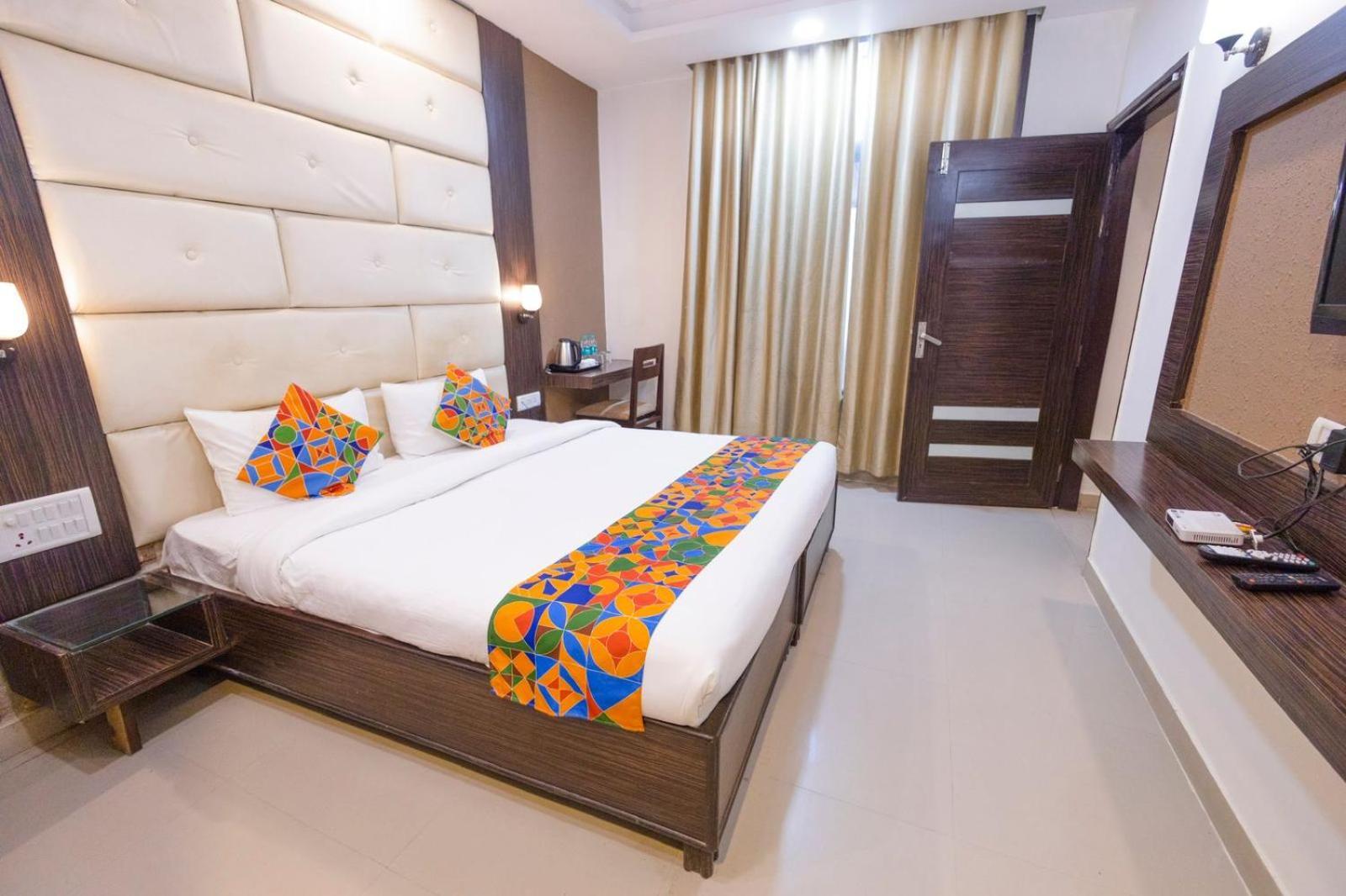 Hotel Sahibs Lighthouse - Swimming Pool Agra  Εξωτερικό φωτογραφία